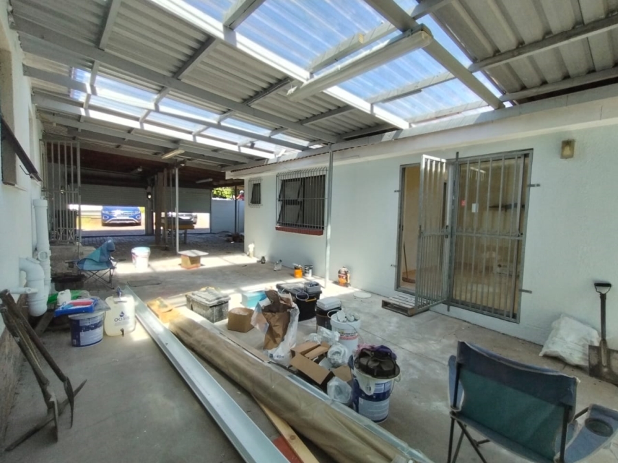 To Let 3 Bedroom Property for Rent in Loucharmante Western Cape